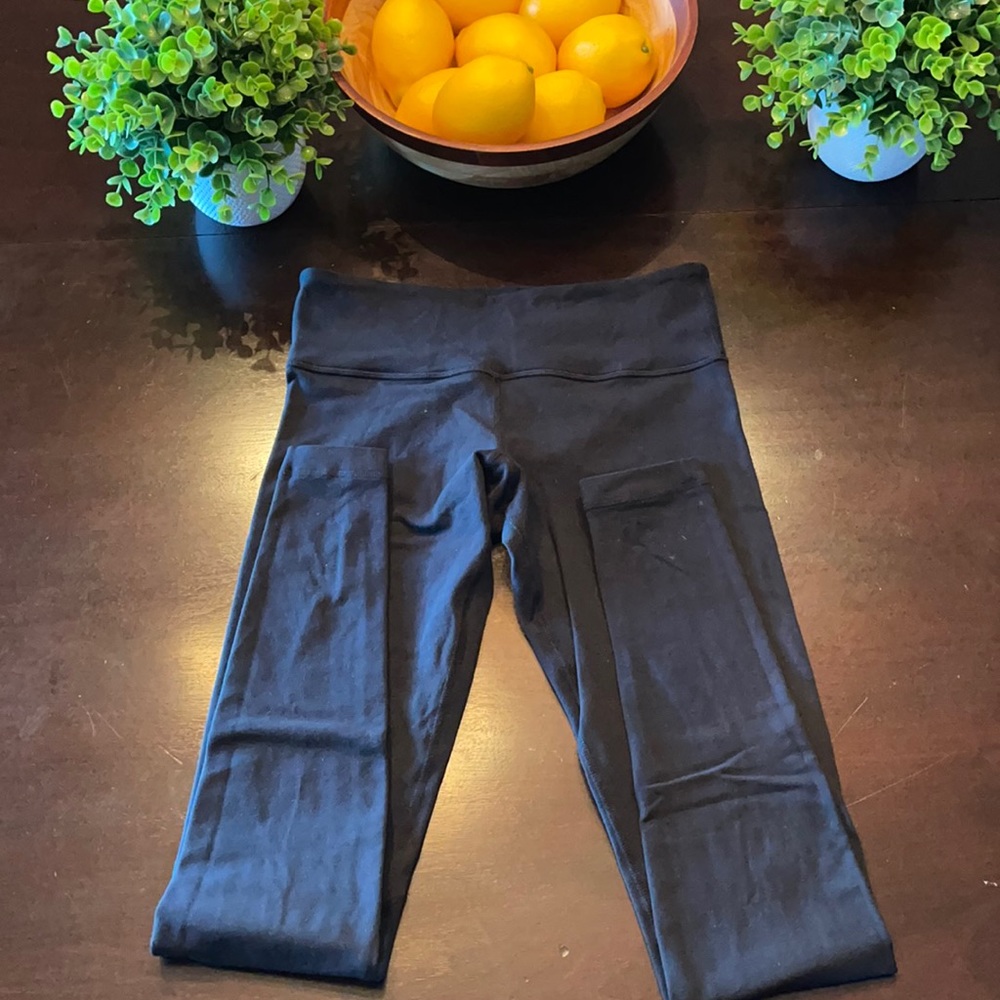 Lululemon leggings.